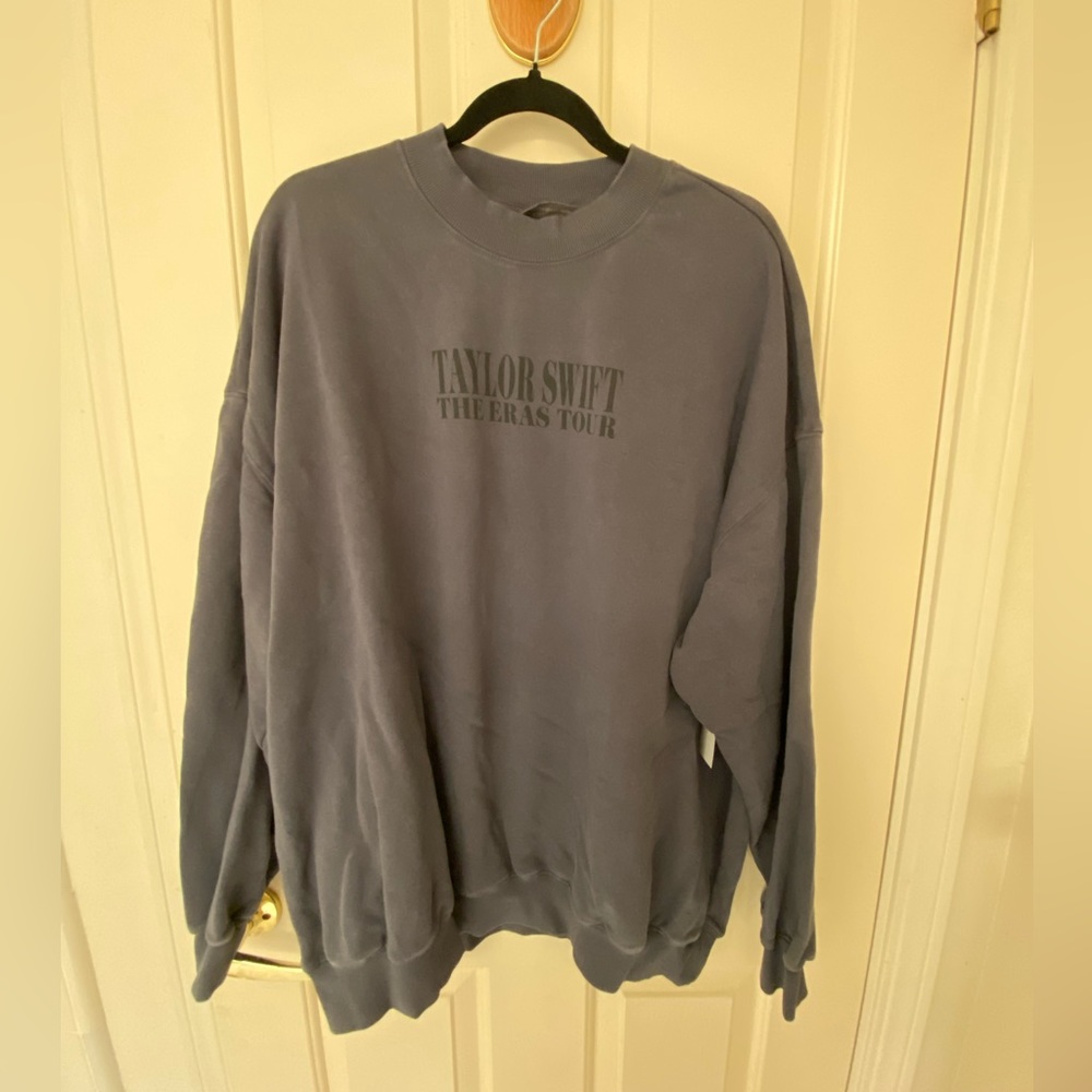 NEW Official Taylor Swift Eras Tour Blue Crewneck Size XL with Bag